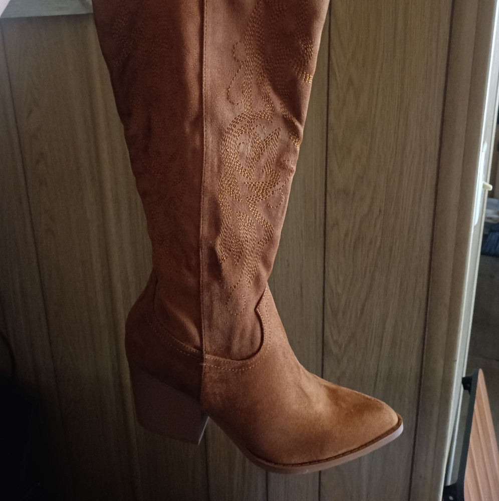 Lulu's Knee High Heeled Boots